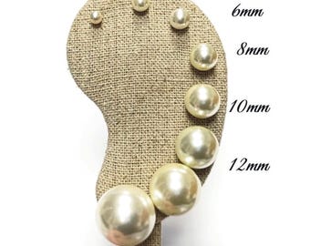 Classic Shell Pearl Stud Earrings • Plated gold 18K. Round Pearls Gold Posts • Minimalist Bridal or Everyday classic Jewelry,