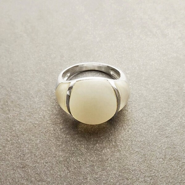 Modern Pearl Ring - Etsy