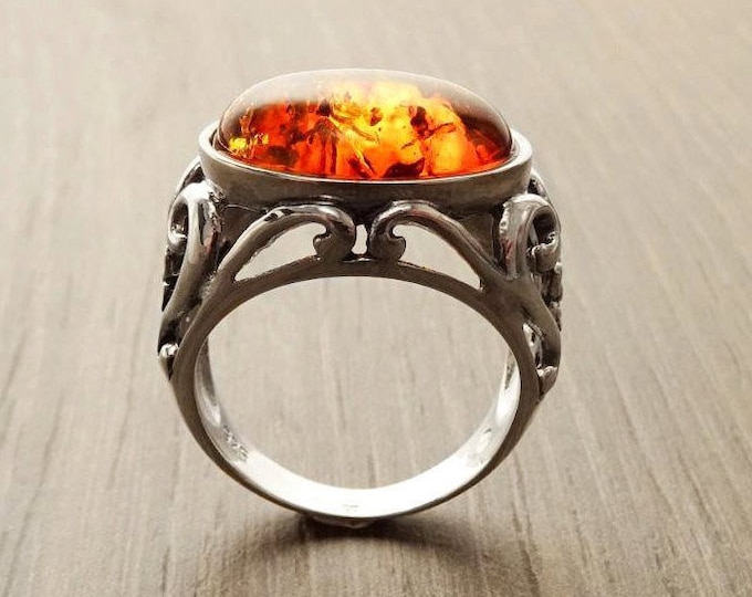 Amber Ring, Sterling Silver, Boho Vintage Design Jewelry, Horizontal Oval Stone, Genuine Amber Gemstone, open-work Lace Filigree Setting