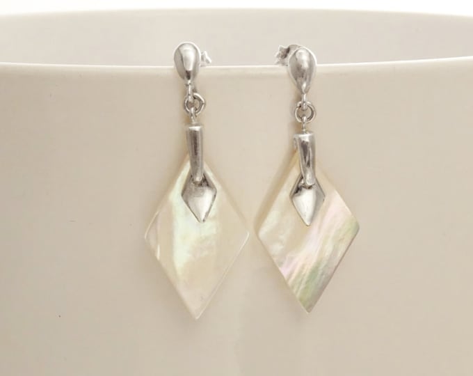 Small Diamond-Shaped Mother of Pearl 925 Sterling Silver Dangle Earrings