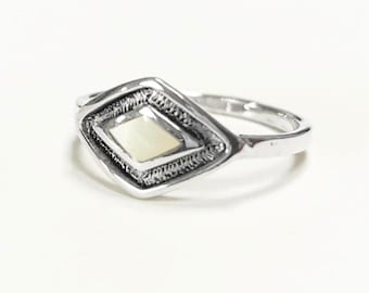 925 White Eye Ring, Sterling Silver, MOP Shell, Spiritual Positive Energy Shaman Protection Stone jewelry, Medicine Man Tribal Symbol
