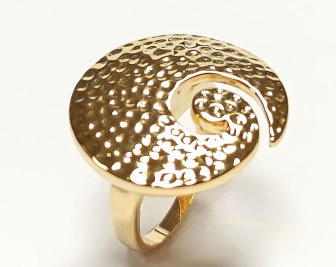 Hammered Disc Ring • 18K Gold Plated • Spiral Round Armor Textured Ring •  Minimalist Swirl Designer Modern Art Jewelry • Gift for Woman