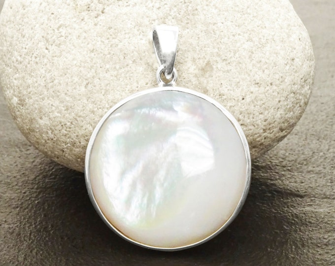 Big Round Pedant, Sterling Silver, Natural White Mother of Pearl Shell, Geometric Minimalist Design Necklace, Cabochon