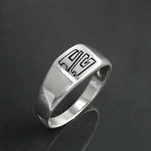 Anel com iniciais, anel personalizado signet anel, nome gravado à mão letras iniciais, jóias de prata esterlina