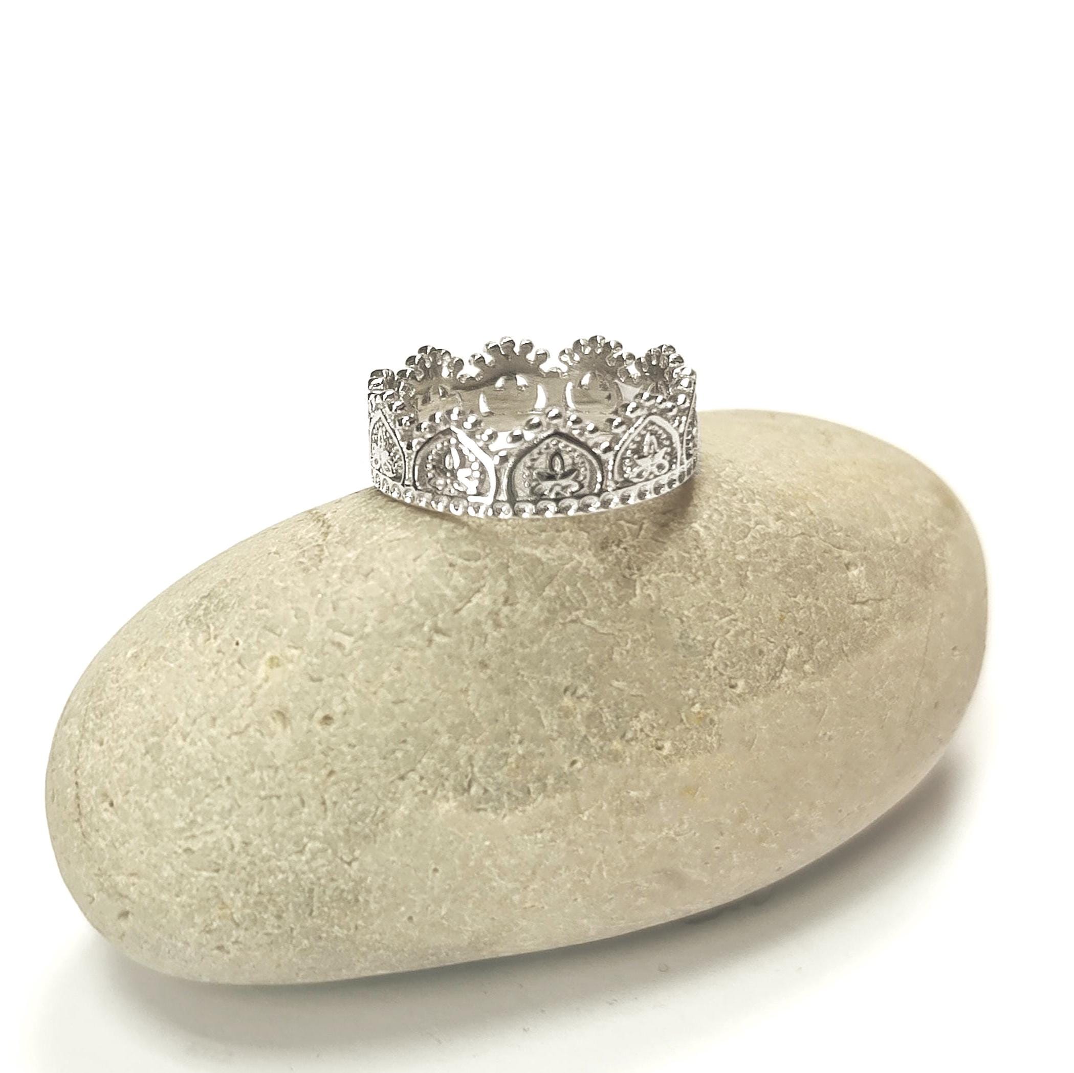 WithLoveSilver 925 Sterling Silver King Crown Ring With CZ Line – Size 10, Silver Jewelry