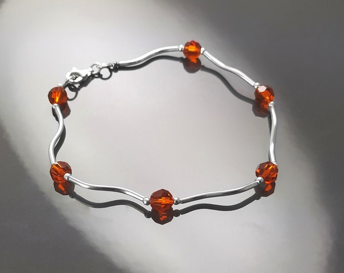 Red Cristal Bracelet, Sterling Silver 925 Parts, Beaded Stones Bracelet, Modern Jewelry, Small Red stone Bracelet, Minimalist Jewelry