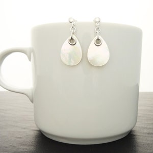 White Oval pendant, sterling silver, genuine mother-of-pearl shell, minimalist teardrop oval shaped earrings, modern woman dangle earrings