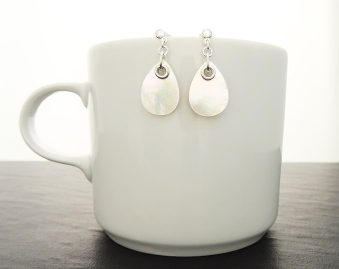 White Oval pendant, sterling silver, genuine mother-of-pearl shell, minimalist teardrop oval shaped earrings, modern woman dangle earrings