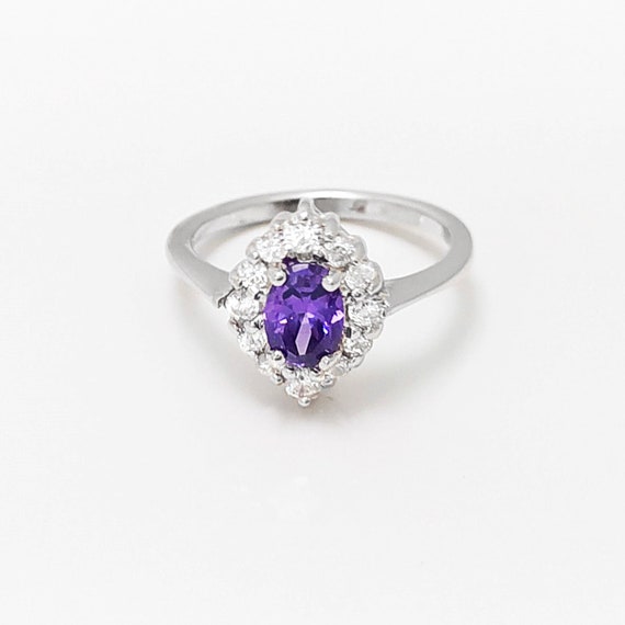 Sterling Silver Oval Amethyst And White CZ Ring Sterling Silver Oval Amethyst And White CZ Ring