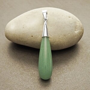 Aventurine Teardrop Pendant, Sterling Silver, Stick Pendant, Greenery Green Jade Stone Color Spike, Modern Long Pendant, Minimalist Jewelry