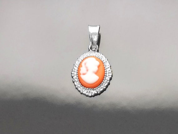 Red Cameo Pendant - Sterling Silver Red and white Resin stone - woman face portrait cameo - Vintage necklace charm - Victorian Jewelry gift
