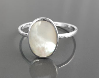 Mother of Pearl Solitaire Ring on 925 Sterling Silver Antique - Etsy