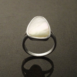 Bague Large En Argent 925 Et Nacre - Taille 55 - Style Noir Et Nacré - Occasion