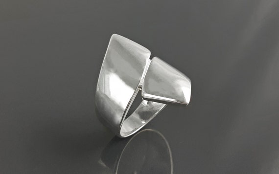 Sterling silver bypass ring deals