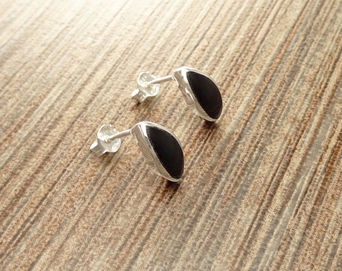 Black Onyx Stud Earrings, Sterling Silver Earrings, onyx Jewelry, Almond Oval Shape, Minimalist Earrings, Black Earrings, Dainty Earrings .