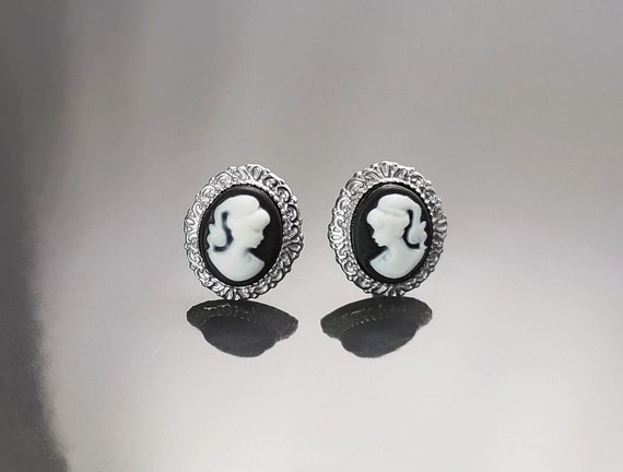 Black and White Cameo Earrings - Doriest Designs