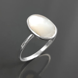 Flat Oval Ring, Sterling Silver Genuine Mother of Pearl Gemstone With ...