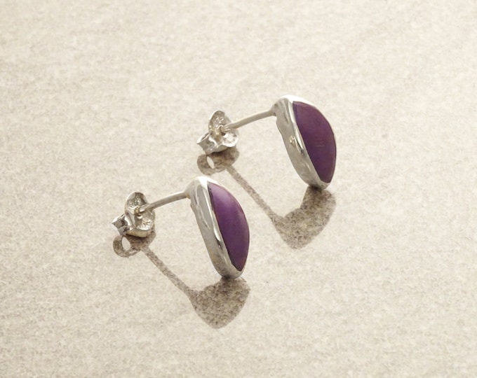 Purple Oval Earrings, Sterling Silver Pendant, Almond Oval Shape Stone, Modern Minimalist Violet Jewelry, Geometric Pointed Stone Studs