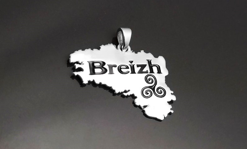 French Brittany Necklace, Sterling Silver, French Britain regional Jewelry Souvenir, Breizh Bretagne Map, Breton Pendant, Triskell Symbol imagem 3