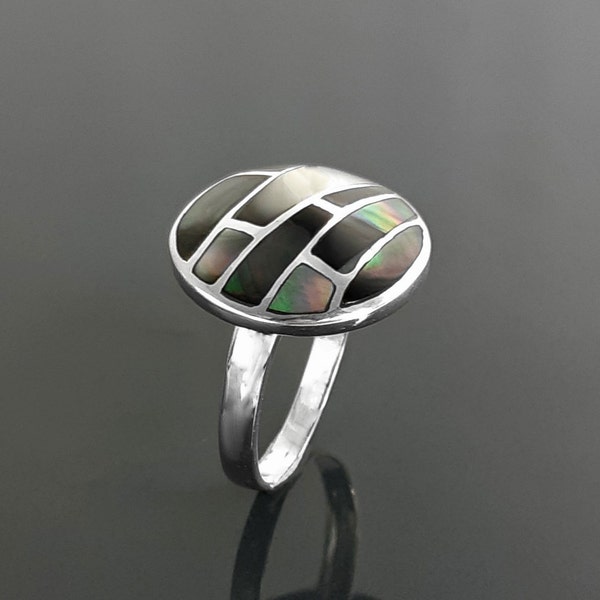 Bague mosaïque ronde, argent 925, serti de nacre abalone naturelle de couleur gris et pierre onyx noir véritable, design géométrique