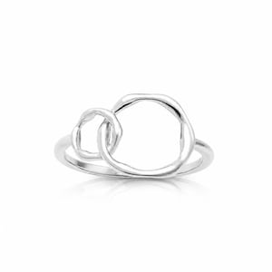 Sterling Silber Doppelkreis Ring • Organisches Band mit verbundener Schleife • Minimalistischer Schmuck