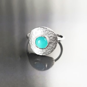 Amazonite Ring, Silver 925, Geometric Round Flat Hammered Disc, Small Blue Green Amazonite Stone, Dainty Modern Minimalist Jewelry
