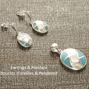 PARURE bicolore turquoise, argent 925 Boucles d'oreilles et Pendentif mosaïque ovale de pierre bleue nacre blanche, Bijou moderne à carreaux image 1