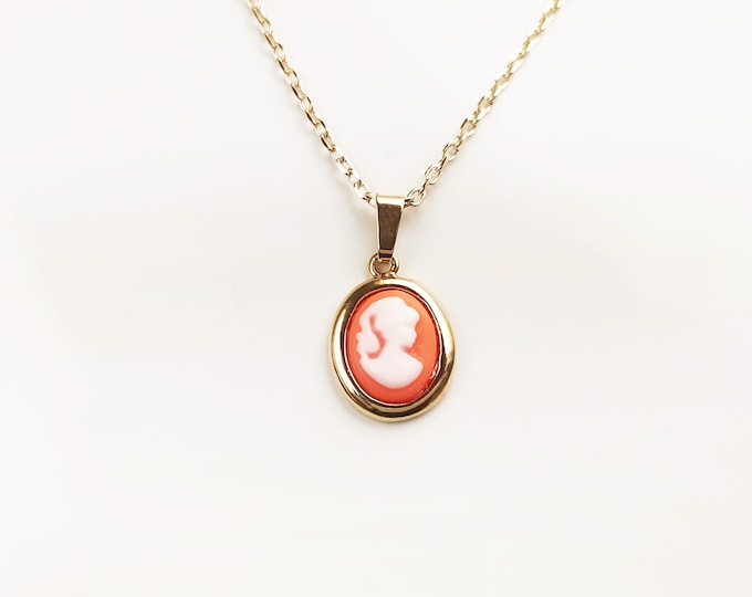 Cameo Pendant - Plated Gold - Red and white Resin stone - woman face portrait cameo - Vintage necklace charm - Victorian Jewelry gift