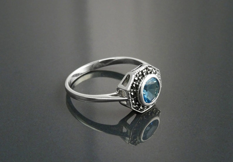 Petite Bague Topaze et Marcassite , Argent 925, Bague Octogonal, Pierre Zirconia Topaze Bleu, Marcassites, Bijoux Vintage, Cadeau pour Femme image 4