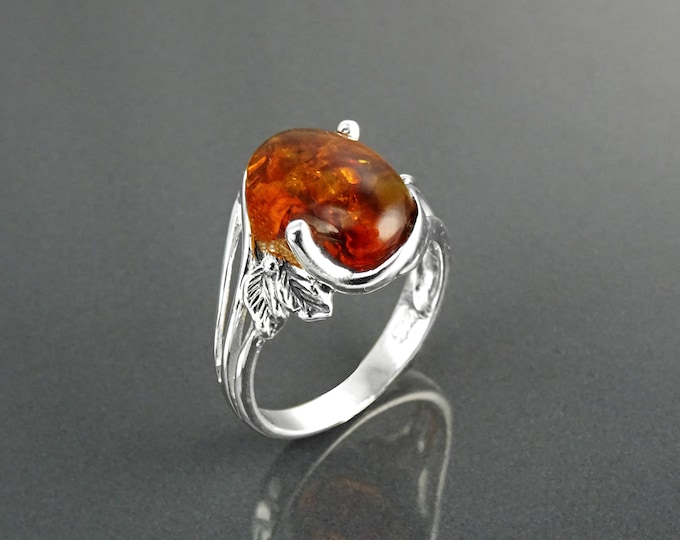 Genuine Amber Ring, Sterling Silver, Intricate Filigree Lace Ring, Horizontal Oval Shape Ring, Boho Gypsy Ring, Antique Vintage Jewelry