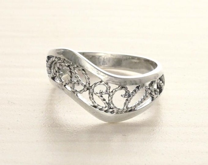 Boho Filigree Ring, Sterling Silver, Filigree Ring, Oxidized Lace Ring, Wave ring, Zigzag Ring, Swirl Ring, Midi Band Ring, Wavy Band Ring