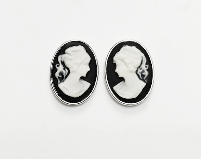 Cameo Earrings - Sterling Silver black and white oval resin stone - woman face portrait cameo - Vintage Victorian Jewelry - Studs Earrings
