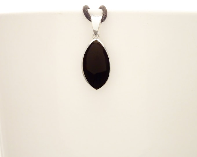 Black Oval Pendant - 925 Sterling Silver Pendant, Almond Shape, Black Onyx Pendant, Minimalist Pendant, Gemstone Modern Pendant, Black Stone