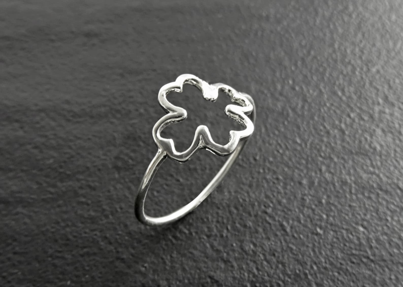 Bague trèfle quatre feuilles pour femme | CT