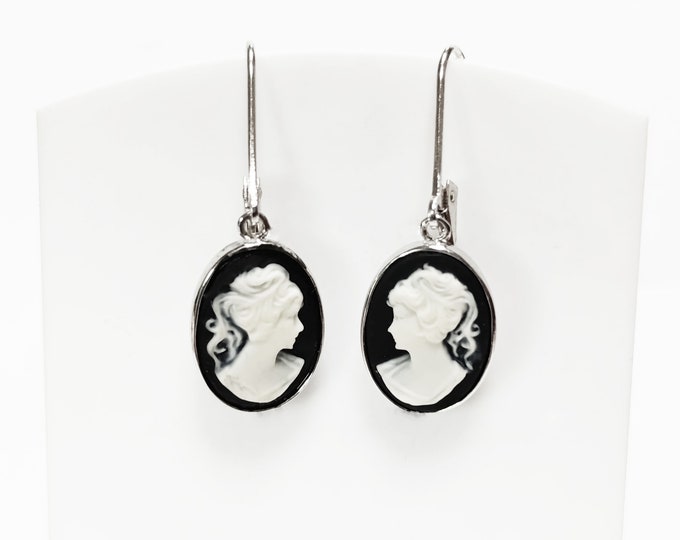 Cameo Earrings, Sterling Silver Black and white oval resin stone, woman face portrait cameo, Vintage Victorian Jewelry, Lever back Earrings