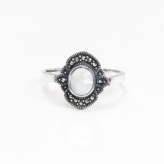 Vintage Look Oval White Shell and Marcasite Stud Earrings Antiqued Sterling Silver Vintage Look Oval White Shell and Marcasite Stud Earrings Antiqued Sterling Silver