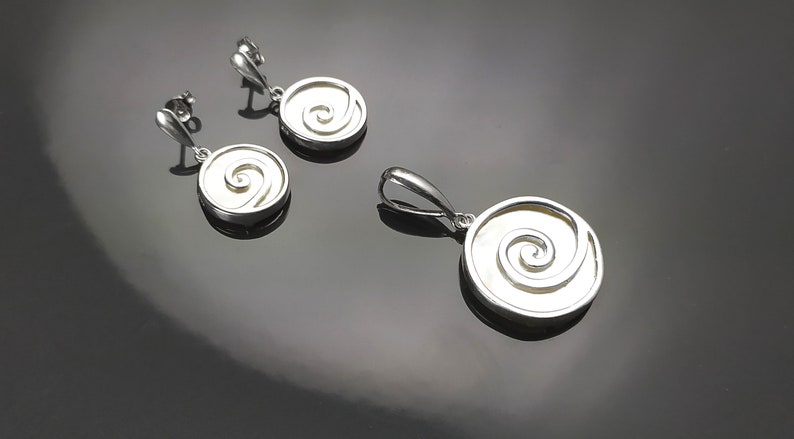 Spiral Earrings Set, Sterling Silver 925, White Mother of Pearl Shell Jewelry, Geometric Round Earrings and Pendant Set, Modern Disc Jewelry image 4