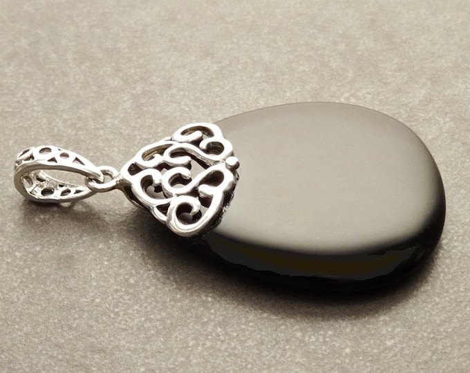 Black Stone Pendant, Sterling Silver, Onyx Oval Stone, Vintage  Filigree Necklace, Teardrop Stone, Boho Jewelry, Antique Charm Necklace