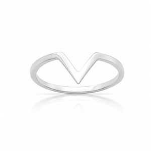 Bague victoire • Argent 925 • Anneau Simple forme de V chevron • Bijou moderne style minimaliste