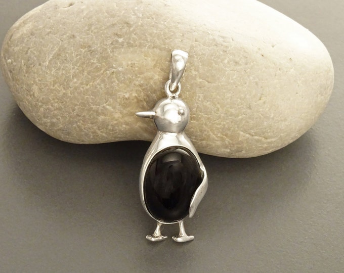 Penguin, Sterling Silver, Razorbill Auk Necklace Animal Jewelry Bird Pendant Dainty Jewelry Dainty Pendant Black Onyx Stone