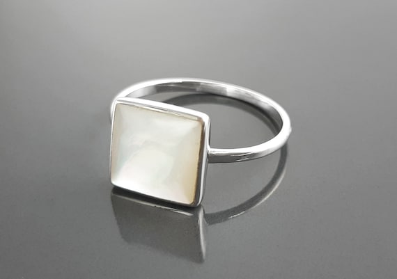 Mother of Pearl Square Undulating Ring Mother of Pearl Square Undulating Ring
