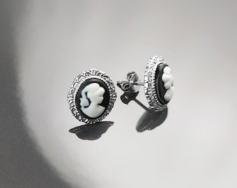 Cameo Earrings - Sterling Silver Black and white Resin stone Cameo - Vintage Victorian Jewelry - Studs Earrings System