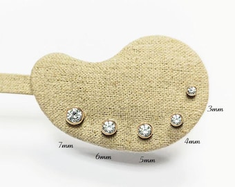 Boucles d'oreilles or et diamant serti clos • Puces d'oreilles rondes sertis de diamants • Bijou minimaliste classique • Cadeau unisexe