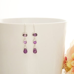 Violet Boucles Améthyste Crochets Argent 925 Boucles d'oreilles Pendantes serties de Zirconias Couleur Améthyste, Parure violette Amthyste image 1