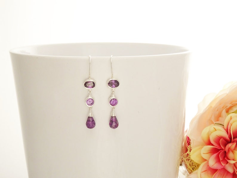 Violet Boucles Améthyste Crochets Argent 925 Boucles d'oreilles Pendantes serties de Zirconias Couleur Améthyste, Parure violette Amthyste image 1