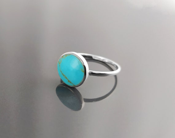 Bague turquoise bleue argent 925 petite pierre plate ronde bijoux geometriques en turquoise delicate bague minimaliste moderne a empiler Etsy France