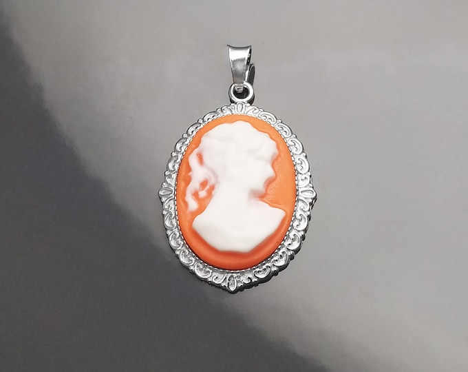 Cameo Pendant - Sterling Silver Red and white Resin Oval stone - woman face portrait cameo - Vintage necklace charm - Victorian Jewelry gift