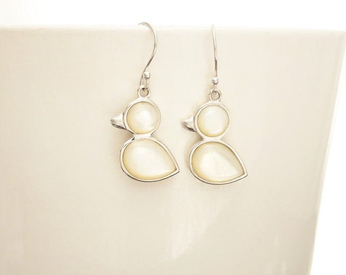 Duck Earrings, Sterling Silver, White Mother of Pearl Shell, Stone Birdy Animal Jewelry, Duck Bird Design pattern, Nature lover Gift