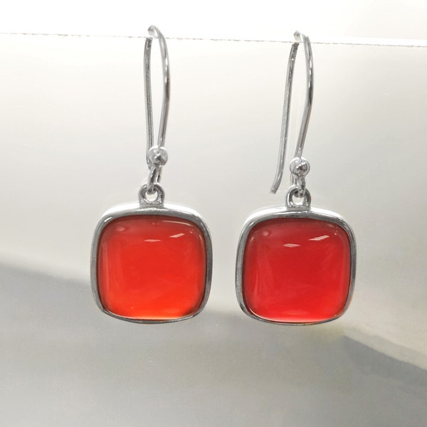 Rouge Agate, Boucles Oreilles Pierre ROUGE, Agate Argent 925, Bijoux Agate, Carré arrondi, Design Simple et Intemporel, Elegant Moderne