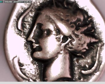 Pendant Greece Greek Italy Italia Sicily Massive Large Dekadrachm Arethusa Chariot ancient coin Museum Remake coin www.2rookscoins.com